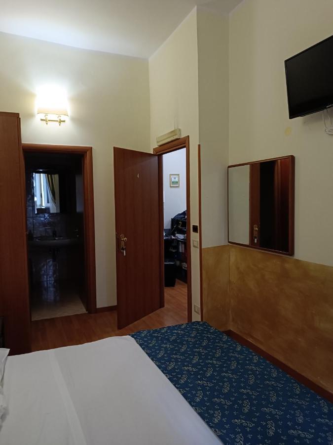 Opera Italian Suite Rom Exteriör bild